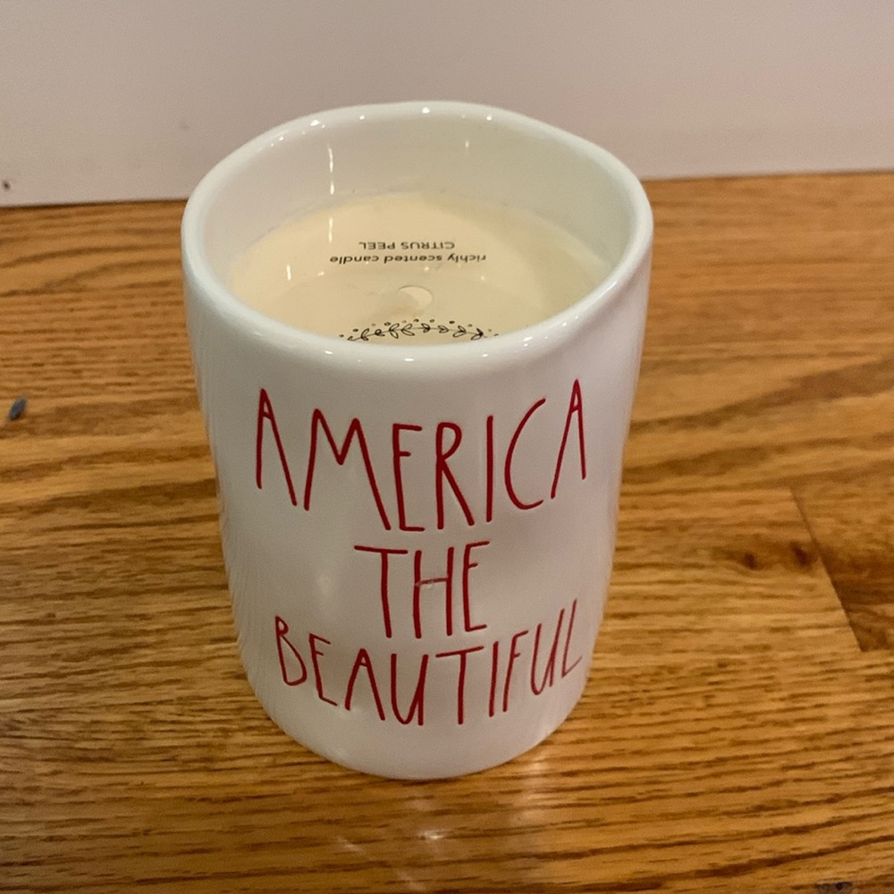 Rae Dunn “ America The Beautiful” Candle